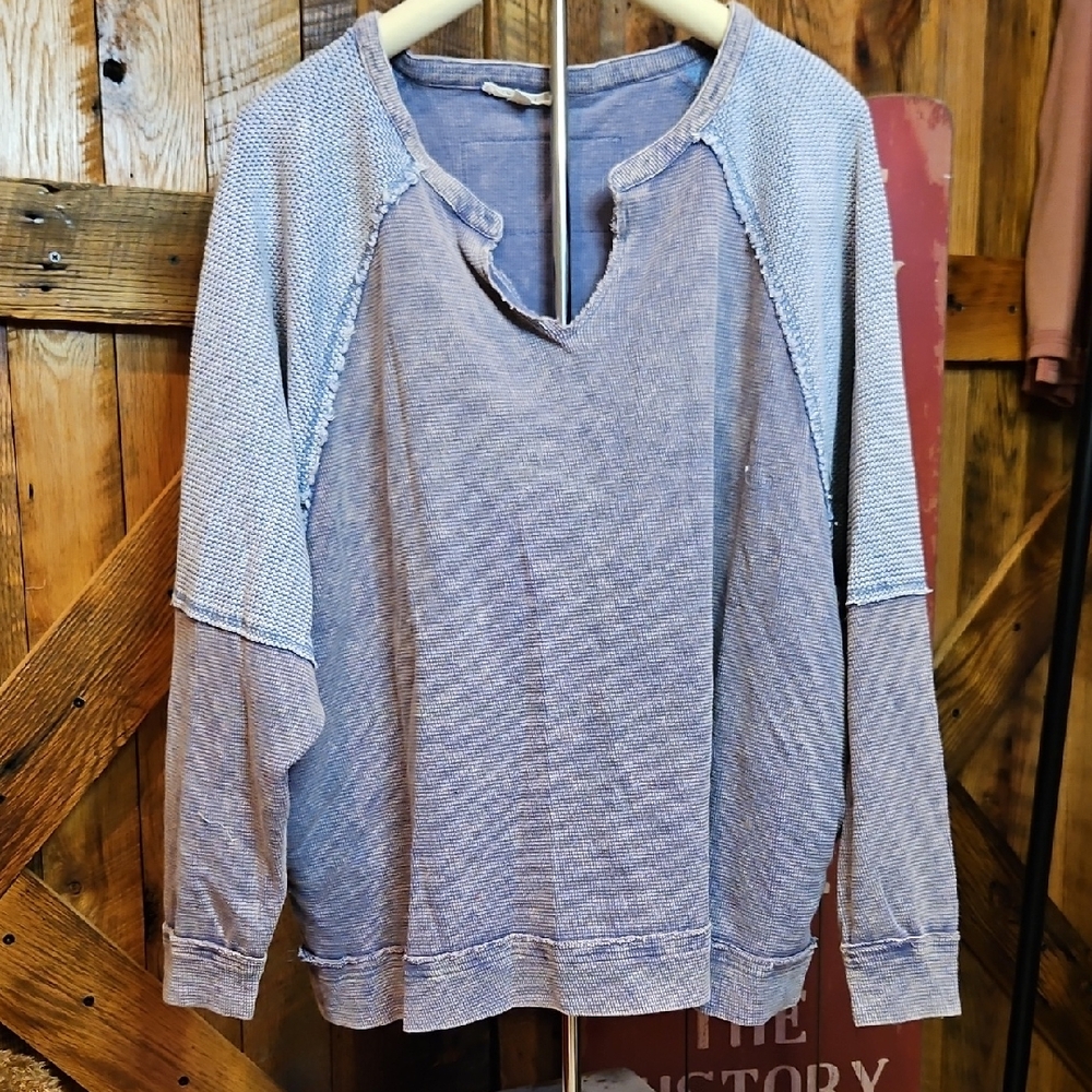 200 Oli & Hali Blue Long Sleeve Top - Picture 1 of 7